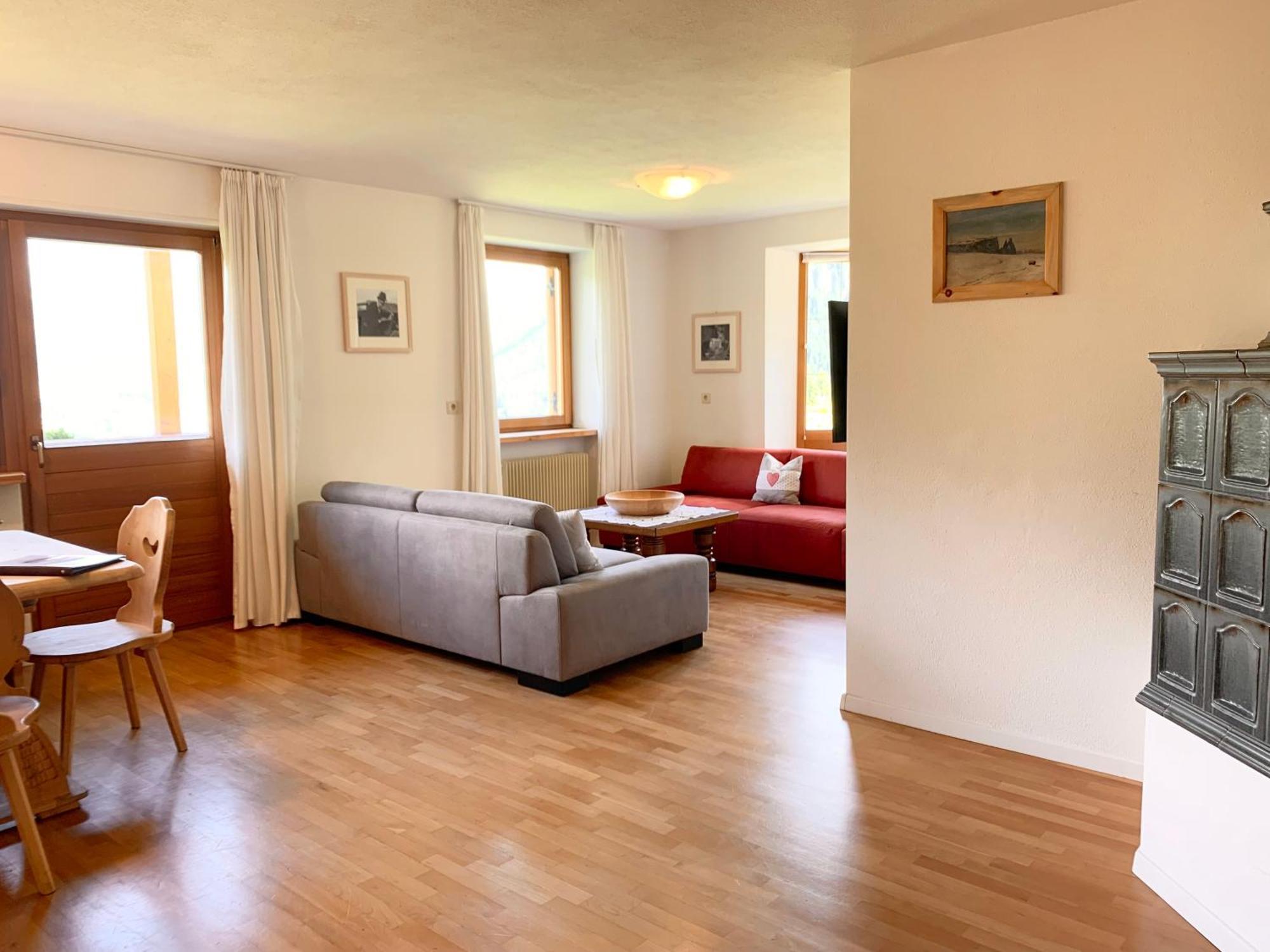 Stroblhof Apartment *